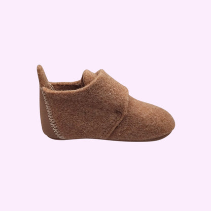 LOU kinderschoenen Bisgaard bruine wollen pantoffels van vilt met klittenband en suède hielkap voor kinderen