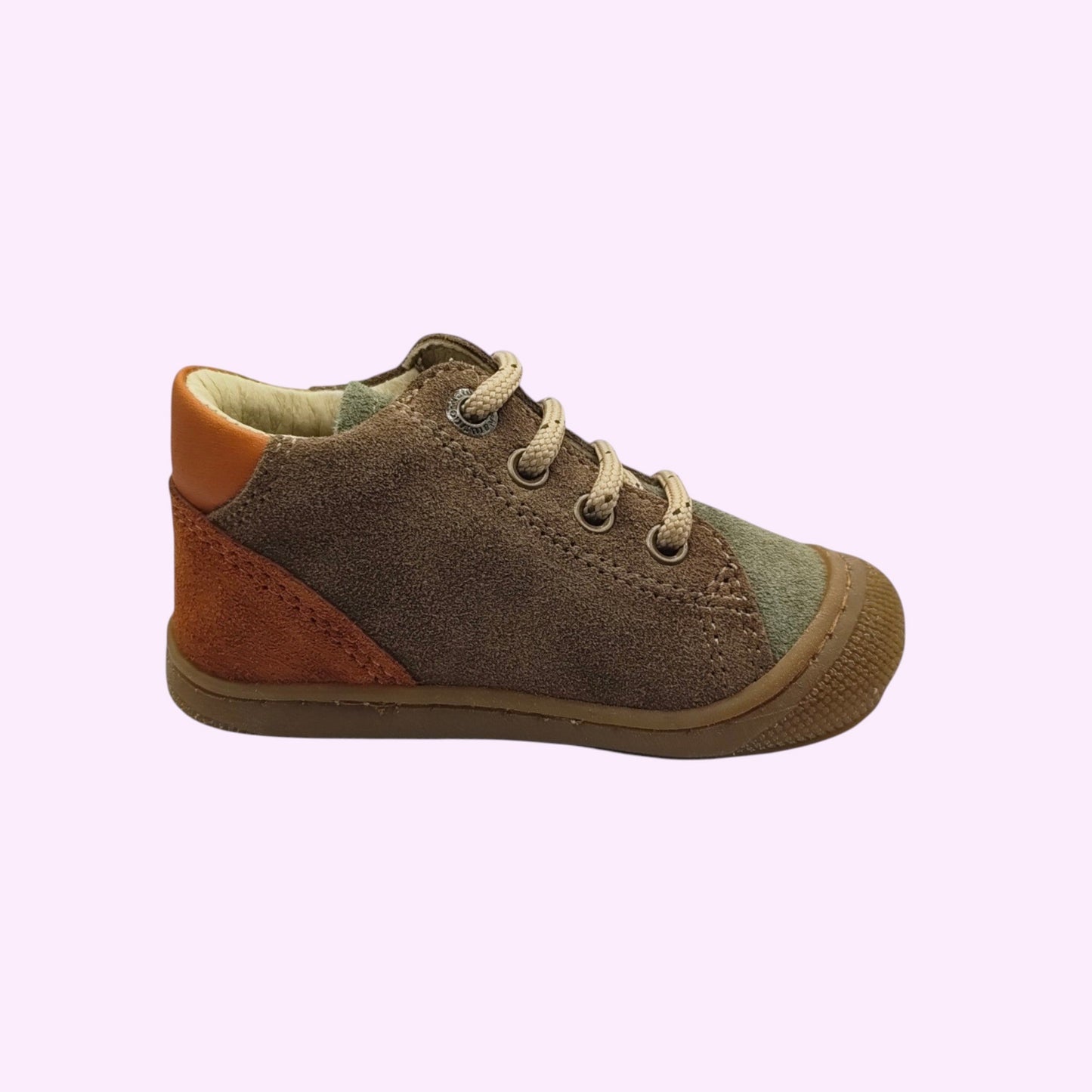 LOU kinderschoenen suède babysneakers in bruin en groen met vetersluiting en beschermende neus voor extra grip