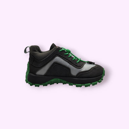 LOU kinderschoenen Camper sportieve lage sneakers in zwart en groen met robuuste zool en vetersysteem