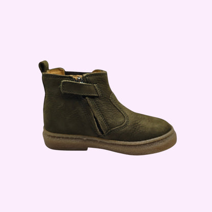 LOU kinderschoenen olijfgroene leren chelsea enkellaarsjes voor kinderen met een robuuste crèmekleurige zool