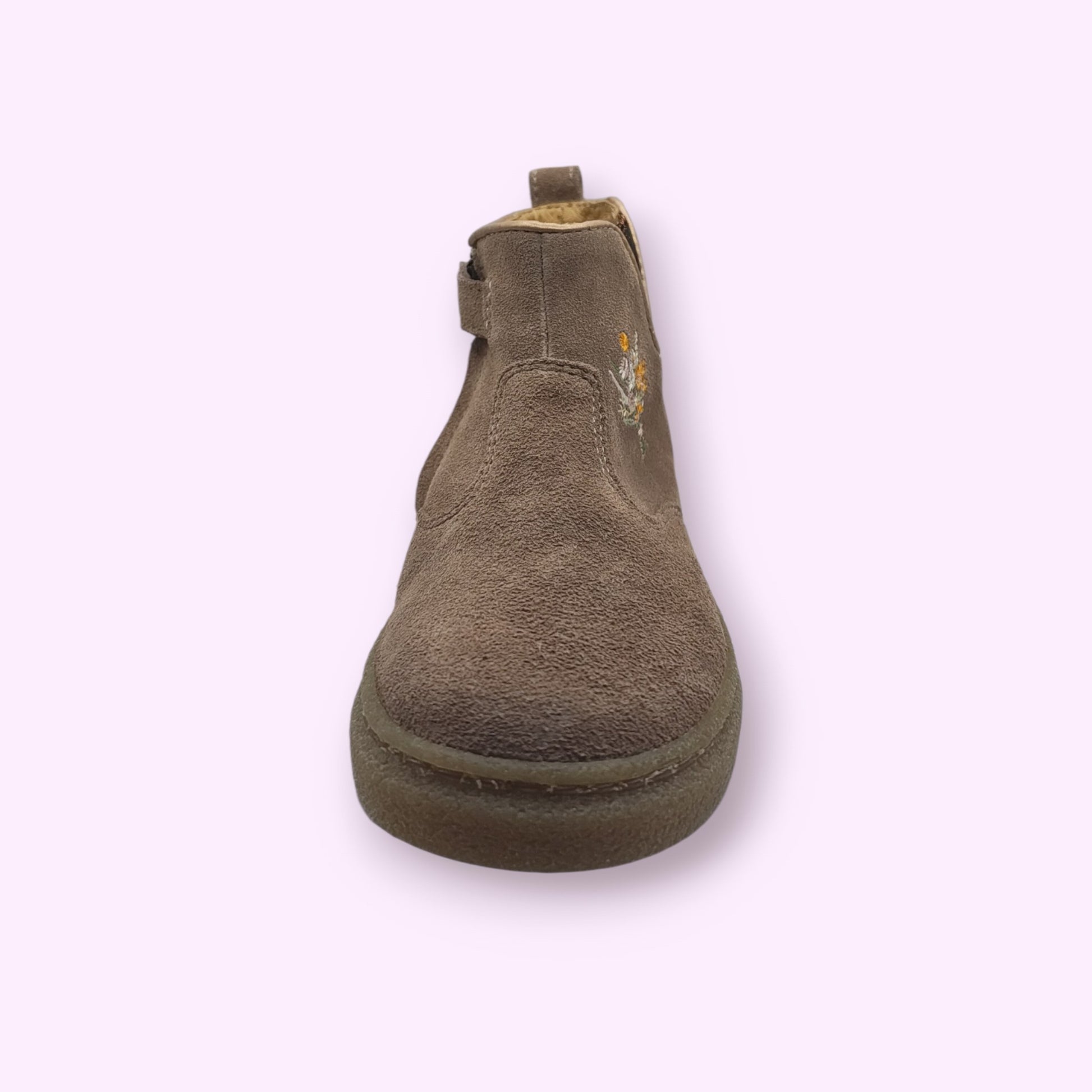 LOU kinderschoenen taupekleurige suède enkellaarsjes voor kinderen met geborduurd bloemendetail en flexibele zool